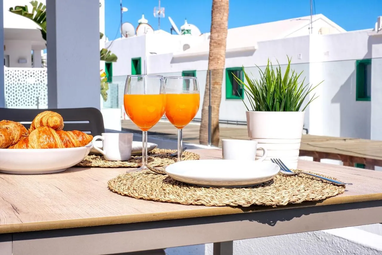 Ocean Front Oasis Villa Puerto del Carmen  0*, Puerto del Carmen (Lanzarote)